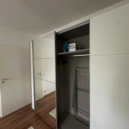Bright & Spacious 1br Lägenhet Bielefeld