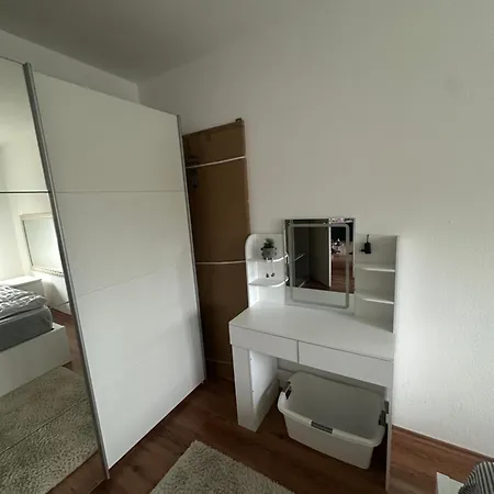 Bright & Spacious 1br *