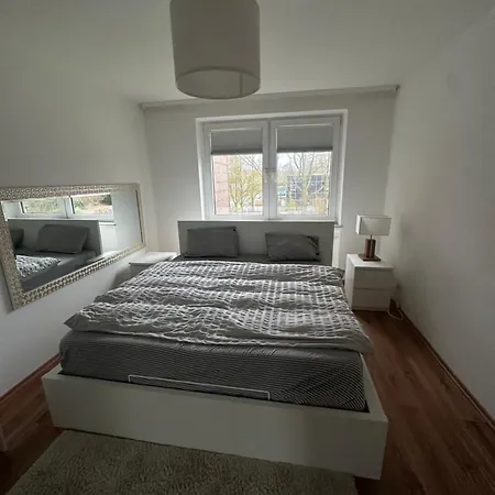 Bright & Spacious 1br Lägenhet *