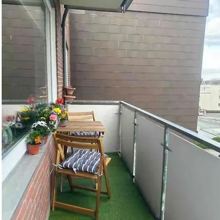 Bright & Spacious 1br