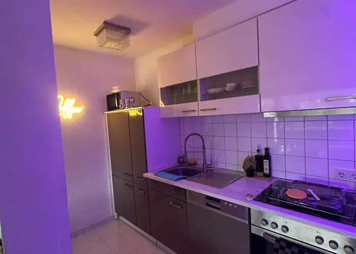 Bright & Spacious 1br Appartement Bielefeld