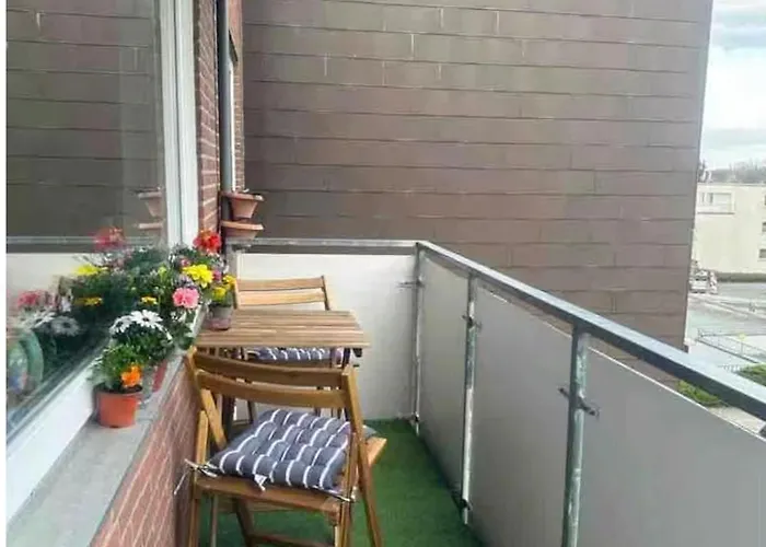 Bright & Spacious 1br